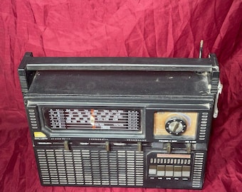 Vintage DYN Electronics ds-1028 Multi-Band Radio AM/FM/Air/etc Works