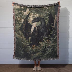 Throne of Glass Inspired Woven Blanket, Manon & Abraxos Tapestry Throw, TOG Fandom Gift, Cozy Booktok Decor for Book Lovers