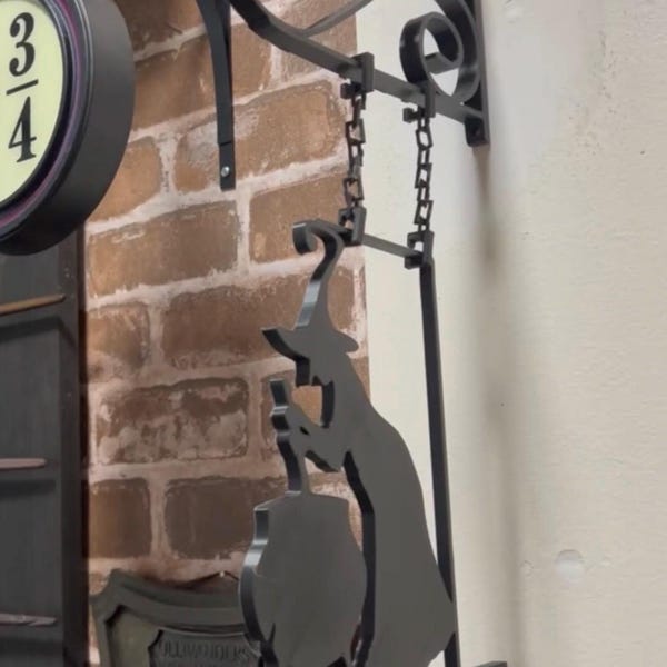 3D Printed Witch Sign