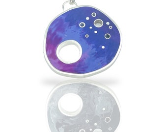 Colgante reversible de resina con efecto degradado de noche estrellada / Joyería de plata de ley OOAK hecha a mano / Collar morado y negro