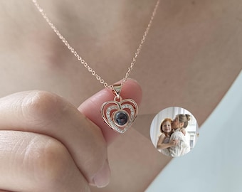 Photo Projection Necklace, Personalized Photo Necklace, Heart Picture Necklace, Memorial Gift, Birthday Gift for Her, Mom Necklace