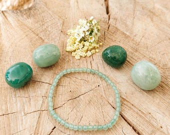 Aventurine bracelet + 4 pretty aventurine tumbled stones in the set