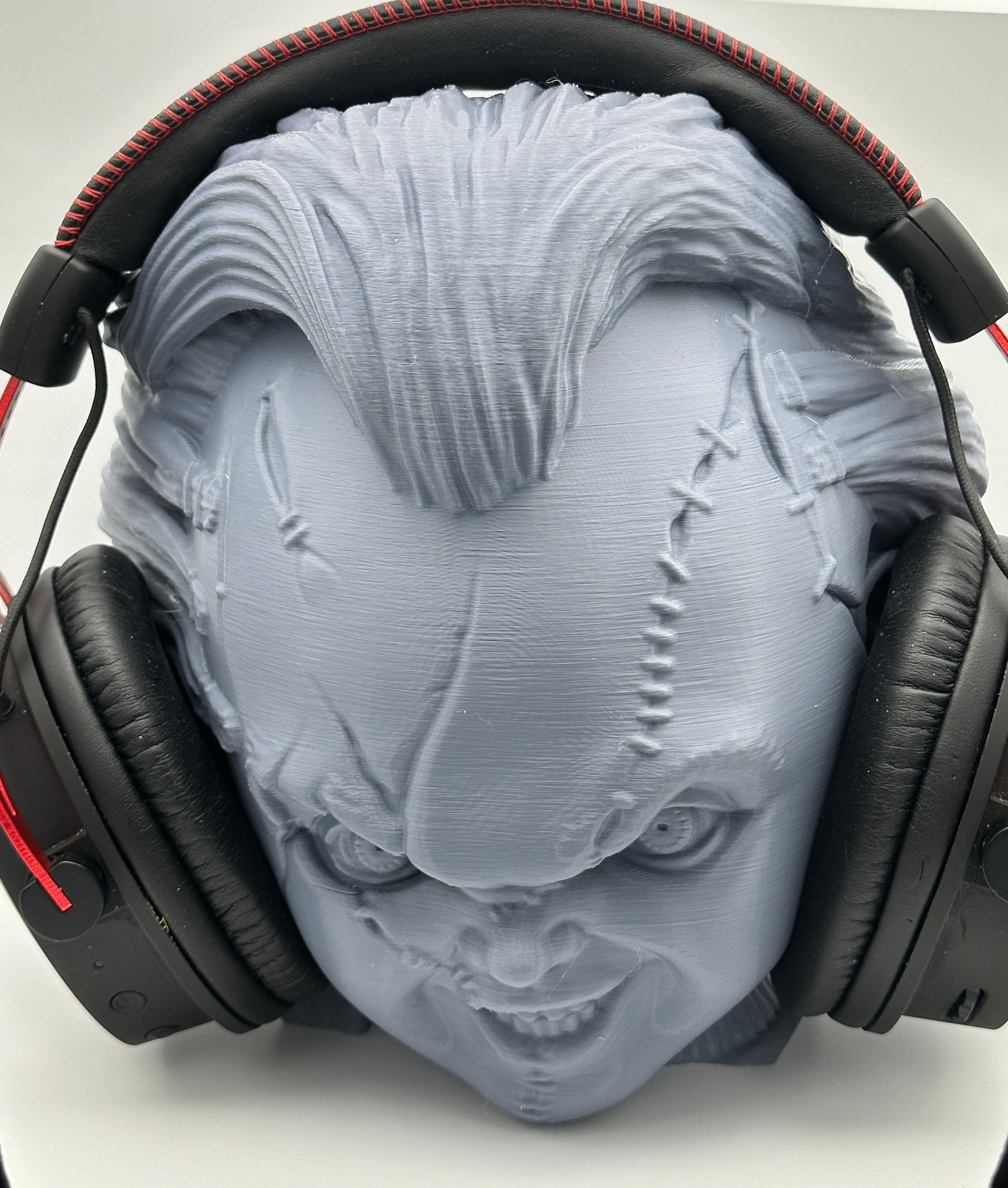 チャッキーのヘッドホンスタンド、3Dプリントのゲーム用装飾品 - Etsy 日本