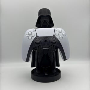 Soporte para mando de Darth Vader: organizador de juegos impreso en 3D, accesorio de juegos, decoración de juegos única, coleccionable de Star Wars