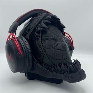 Venom Spiderman Headphone Stand,Headphone Holder, Gaming Stand, Room Decor, Office, Desktop,   Paintable Bust, Spiderman stand