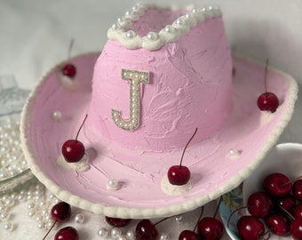 Cappello da cowgirl con torta finta kitsch