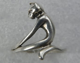 Vintage 925 Sterling Silver Cat Ring, Animal Lover Jewelry, Retro Feline Statement Ring, Gift for Her