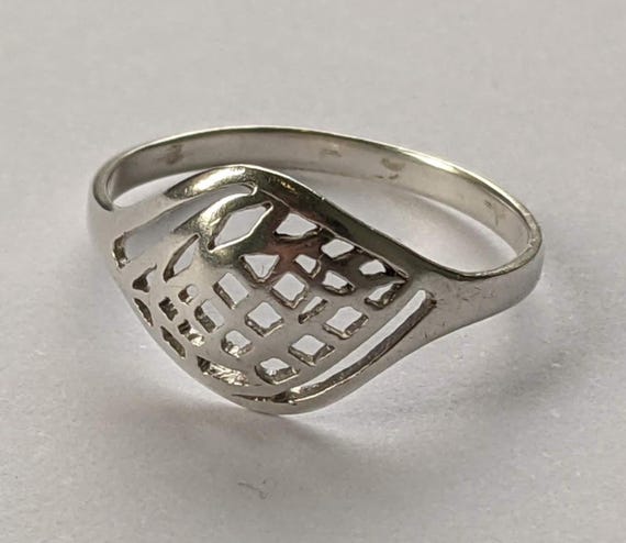Vintage Soviet 925 Silver Openwork Ring – Geometric L… - Gem
