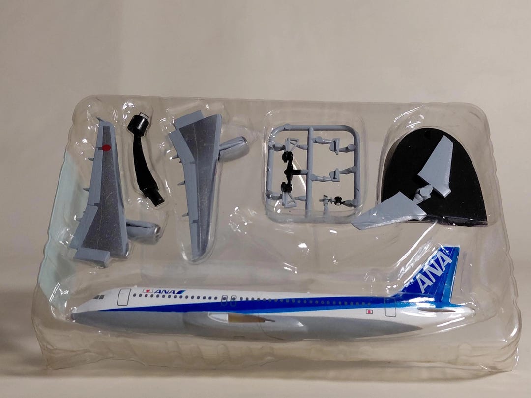 F-toys F.toys Japanese Airline 2 I'm an Air Traffic Controller ANA A320 ...