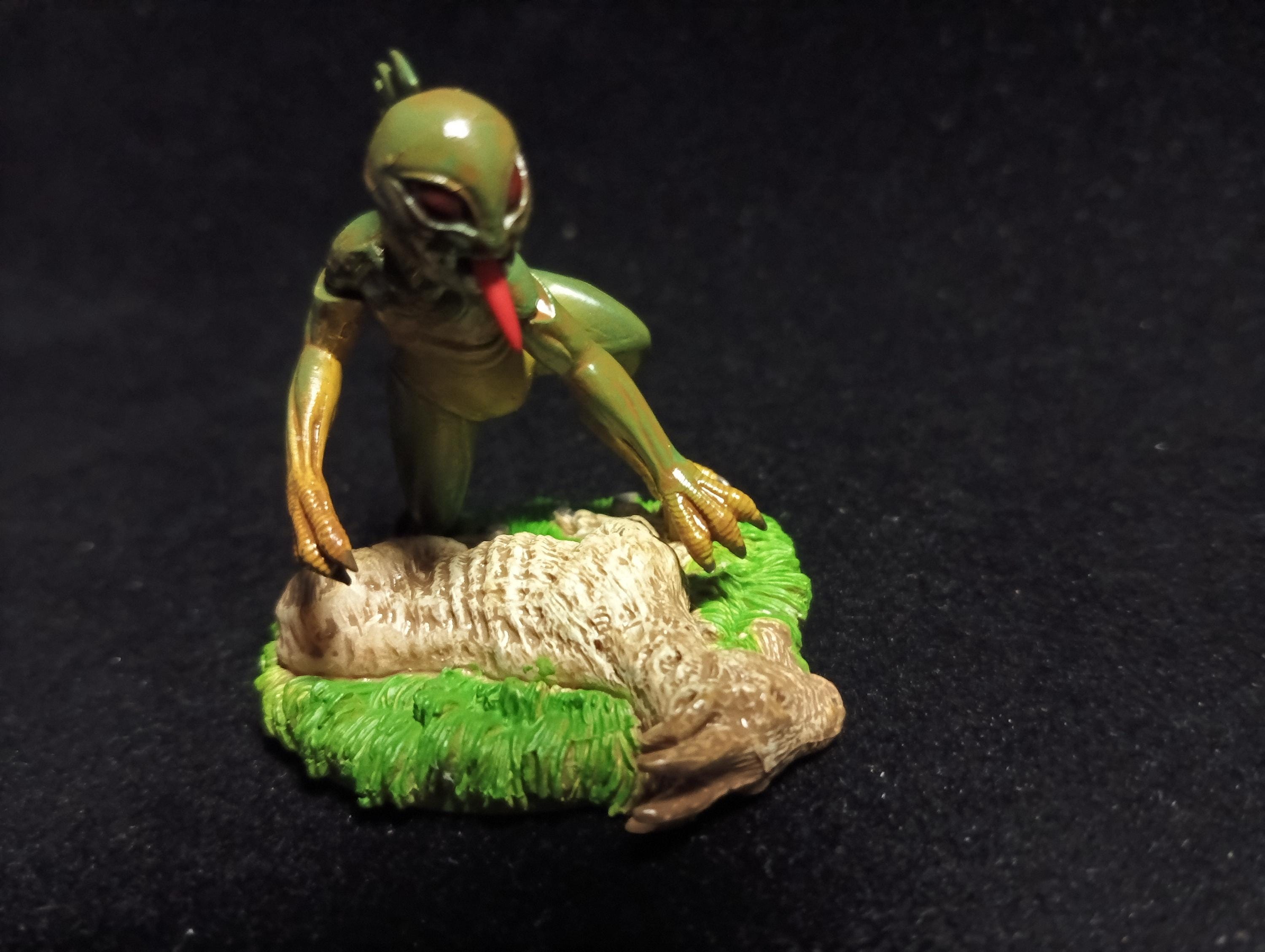 Chupacabra Figure - Etsy Canada