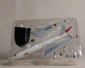 1:144 ズベズダ 7010 - ボーイング 747-8 民間旅客機。プラスチック