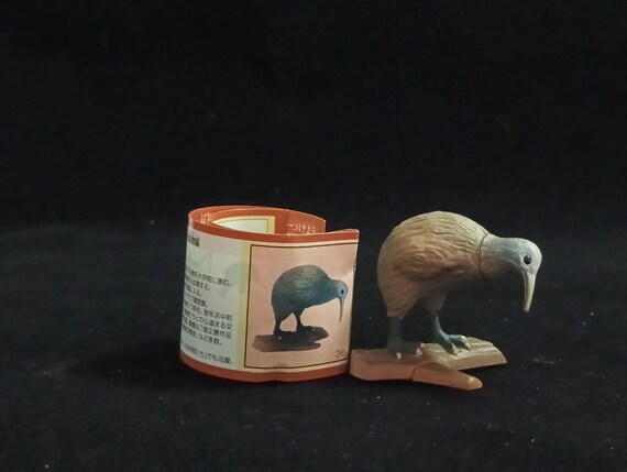 キウイ鳥のミニチュア置物 - フルタ - Etsy 日本
