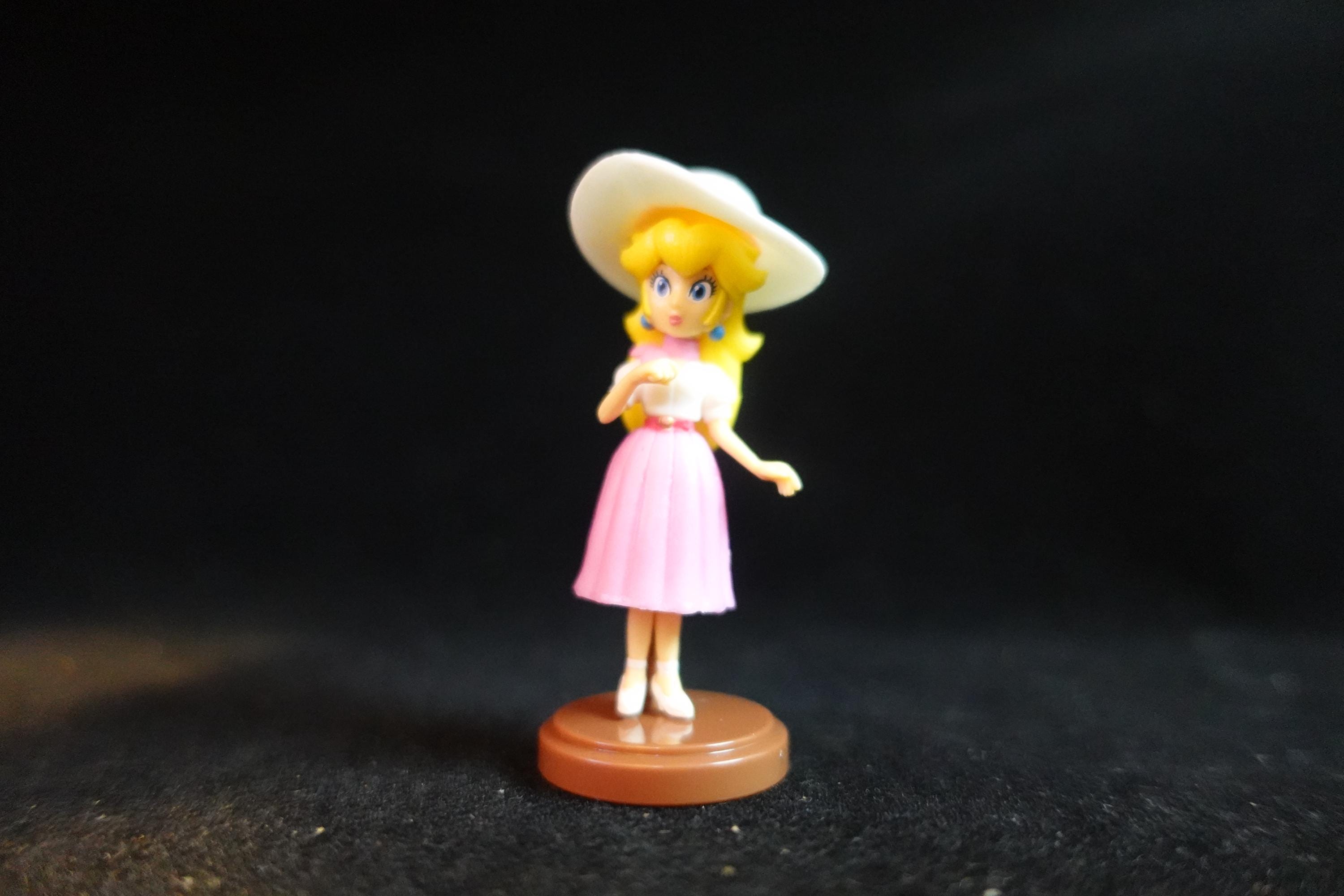 Super Mario Odyssey 3 Figure Pricess Peach - Etsy