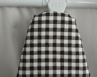 Housse de planche à repasser BLACK BUFFALO PLAID, choisissez la taille de la planche, vichy noir et blanc, petit chèque, buanderie, ferme, cadeau de pendaison de crémaillère