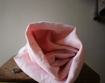 LINEN FABRIC - light pink / mid weight