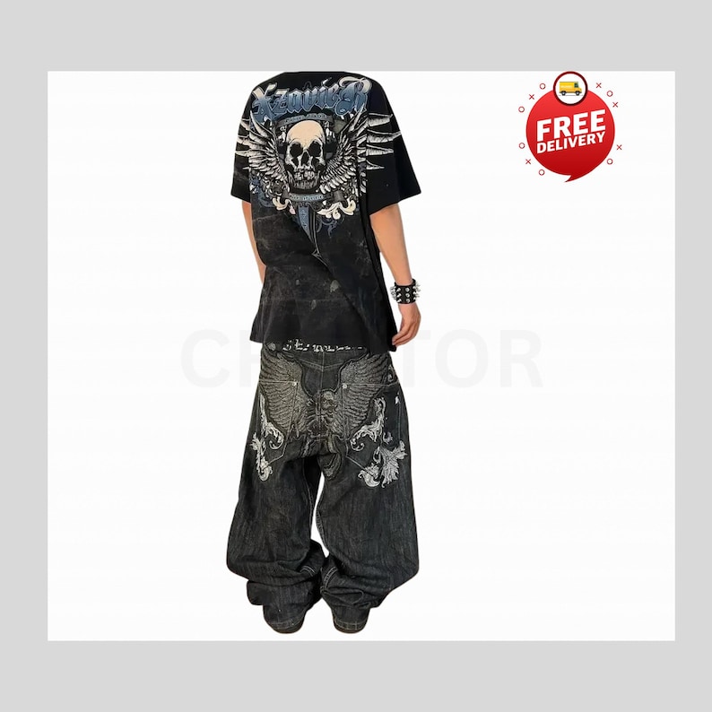 Retro Baggy Jeans,Y2K Denim Pants,Hip Hop Outfit,Wide Street Pants,Harajuku Denim,Gothic Baggy Fit,Cool Retro Look,Unisex Streetwear,Trendy Blue Jeans,Loose Denim Fit,Urban Baggy Jeans,Casual Y2K Style,Embroidered Pants