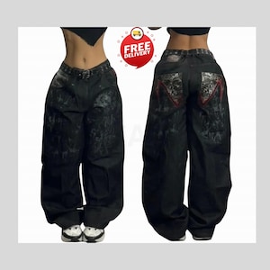 Retro Baggy Jeans,Y2K Denim Pants,Hip Hop Outfit,Wide Street Pants,Harajuku Denim,Gothic Baggy Fit,Cool Retro Look,Unisex Streetwear,Trendy Blue Jeans,Loose Denim Fit,Urban Baggy Jeans,Casual Y2K Style,Embroidered Pants