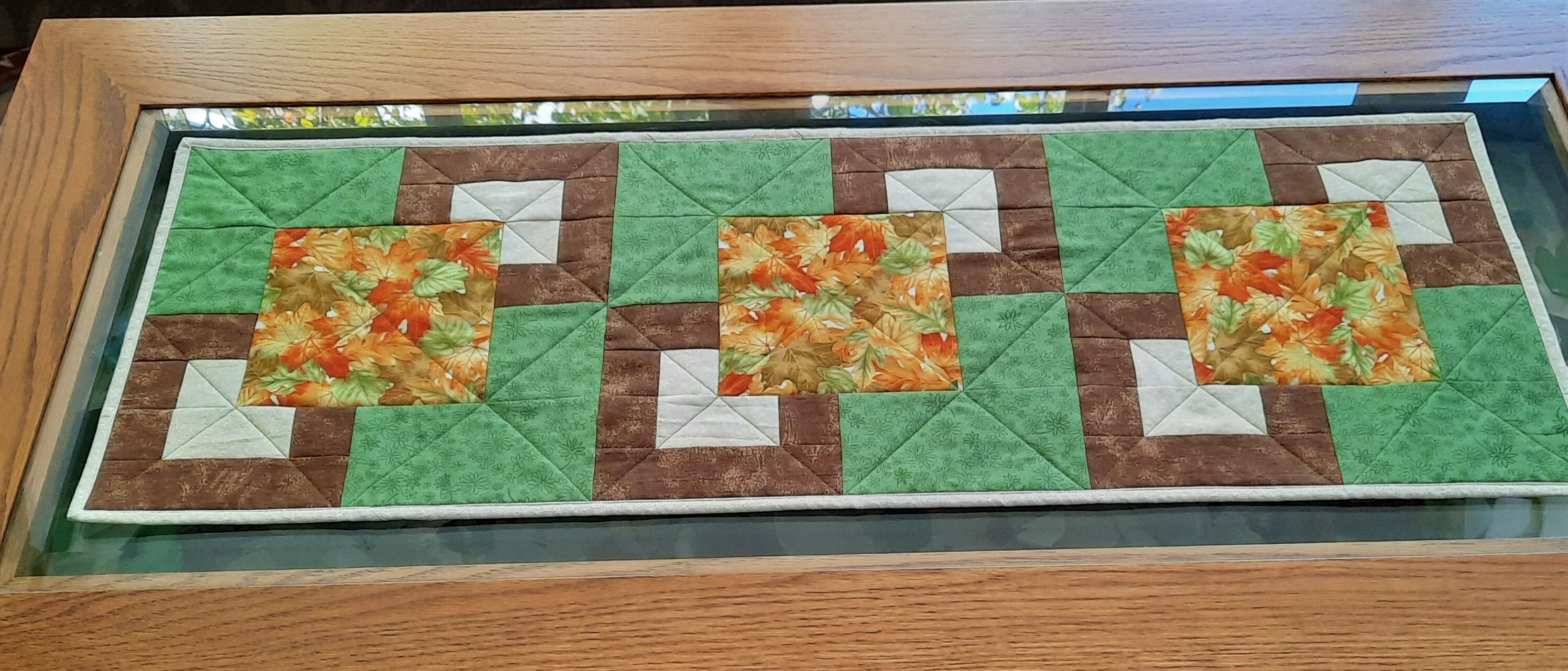 Autumn Leaf Quilted Table Runner GFTOTL4617 main image 0