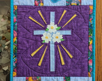 Easter Christian Cross Quilted Wall Hanging, Appliqued quilt