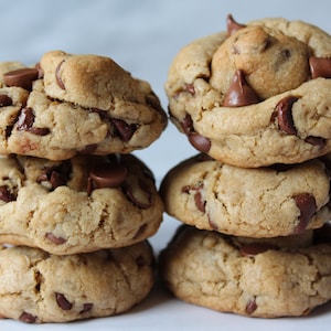 Chunky Chocolate Chip Cookies