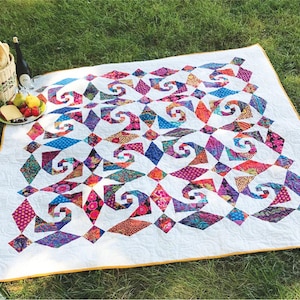 Snails Trail Al Fresco Quilt Pattern by Jean Ann Wright for Cut Loose Press