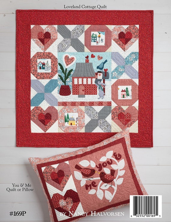 Society6 ケース Love by Karen Hofstetter Kate and Laurel Labyrinth Heart 01 by Ettavee Framed