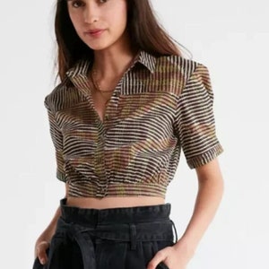 Button-Down Crop Top Shirt Urban Outfitters 70s look