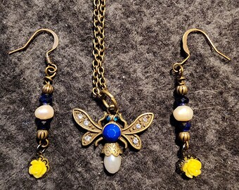 Blue Jeweled Bee Necklace and Earrings