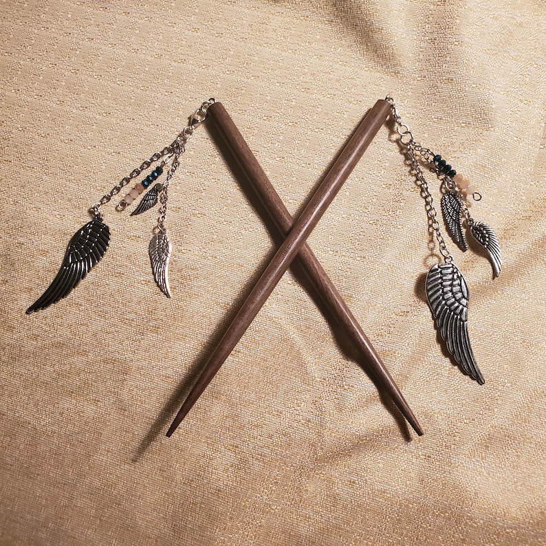 On Angels/' Wings