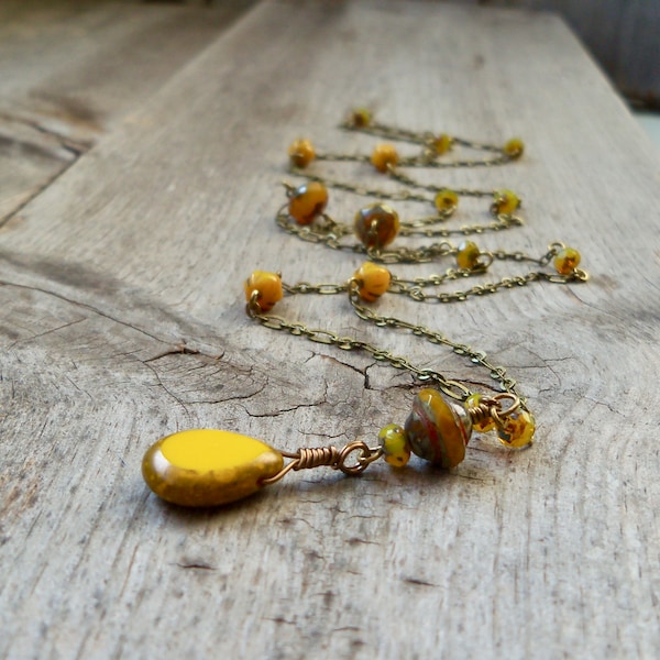 Vintage collier longue chaîne de perles jaune moutarde bohème - Bijoux tendance en laiton antique pour femme