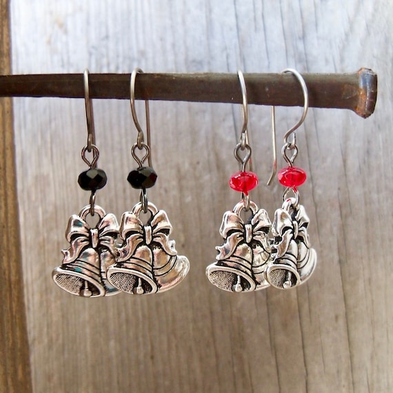 Titanium christmas earrings deals