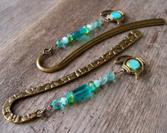 Teapot Charm Bookmark - Brass - Green Beaded Bookmark with Teapot Charm - Bookmark - Beaded Bookmark - Glass Bead Bookmark - Teal Bookmark