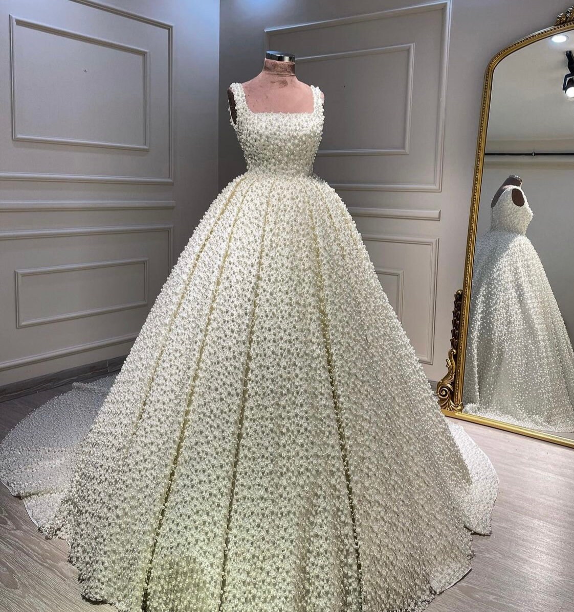 Full Beaded Pearl Lace Fabric Exquisite Bridal Wedding Dress, off