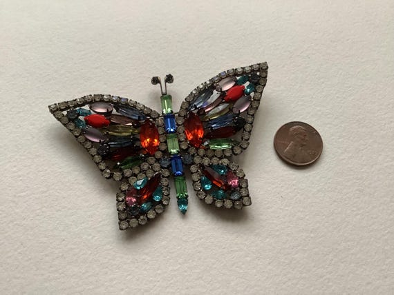 Unsigned Beautiful 3.5” Rhinestone Butterfly Broo… - image 3