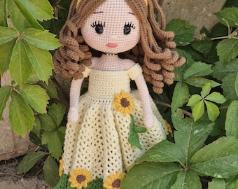 Gehaakte zonnebloemprinsespop: handgemaakt amigurumi-speelgoed