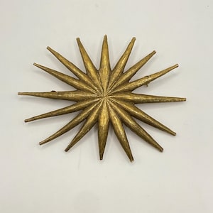 Vintage Accessocraft brooch, Mid-Century Modern Starburst Brooch, Matte Gold Minimalist Pin, Vintage Atomic Statement Jewelry