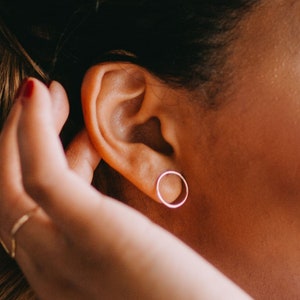 Open Circle Posts, Thin Gold Earrings, Dainty Gold Circle Studs, Little 14k Gold Posts, Minimal Gold Earrings - Larger Trace Posts