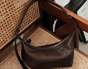 Kleine Umhängetasche, echte Ledertasche, Minimalistische Tasche, Alltagstasche
