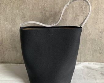 Minimal Bucket Tote, Women Shoulder Bag, Leather Tote Bag