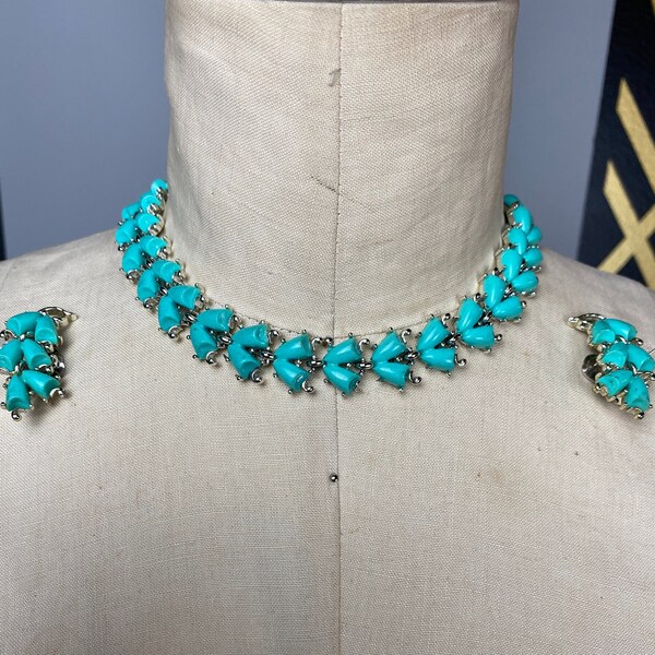 1950s necklace and earrings, Kramer set, Demi parure, thermoset, vintage jewelry, mrs maisel style, madmen, turquoise plastic, bluebells