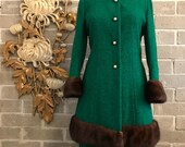 1950s lilli ann suit, emerald green boucle suit, skirt and coat, fur trimmed suit, 1950s Lilli Ann coat, vintage coat, fit and flare