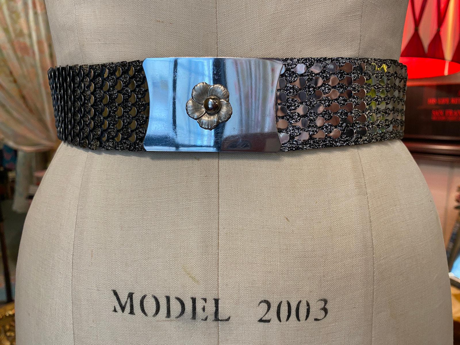 Metallic Silver Bow Accent Stretch Waist Fish Scale Belt 32 inch Judith Leiber Bow Chain Belt Silver main image 3