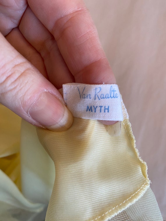 1940s nightgown, van raalte myth, yellow nylon, v… - image 4