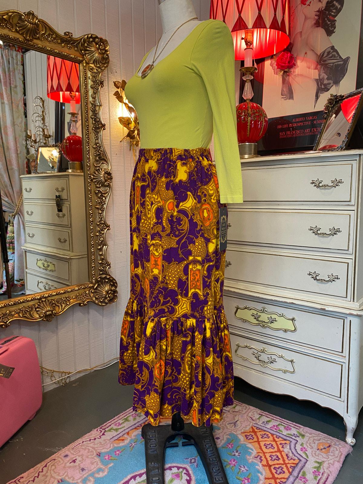 1960年代のヴィンテージ抽象プリントスカート、マッドクロス、紫と金の