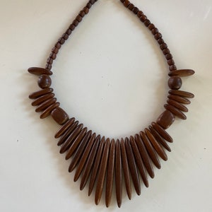 1980s necklace, ethnic style, wood beads, bib necklace, vintage jewelry, tribal style, statement necklace, fan like, graduated, avant garde image 1