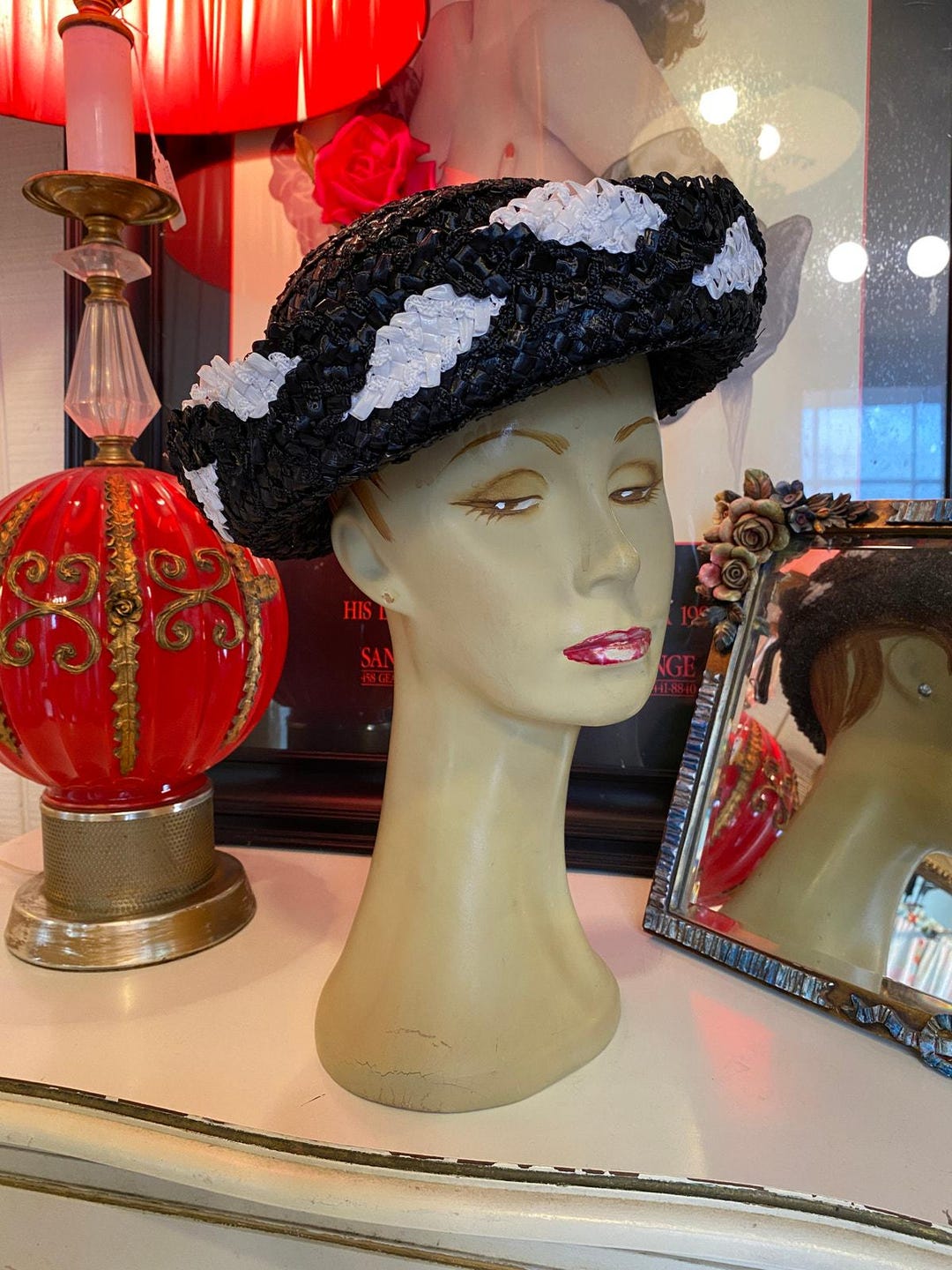 Vintage 1950s Black and White Straw Hat Wide Turned up Brim  display picture 2
