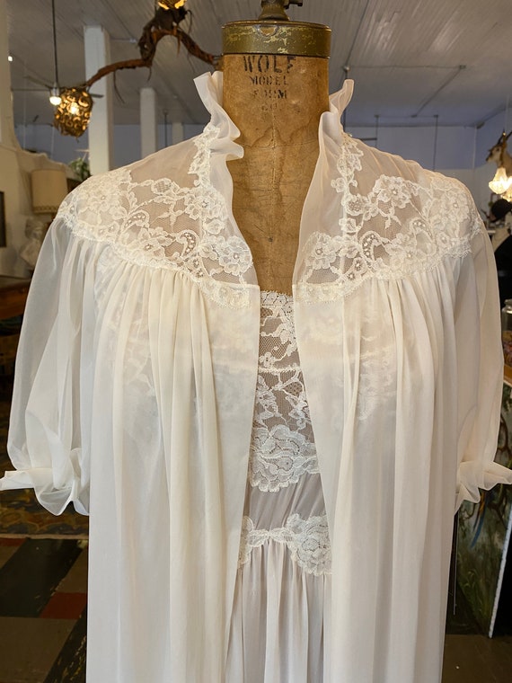 This item is RESERVED peignoir set, white chiffon… - image 2