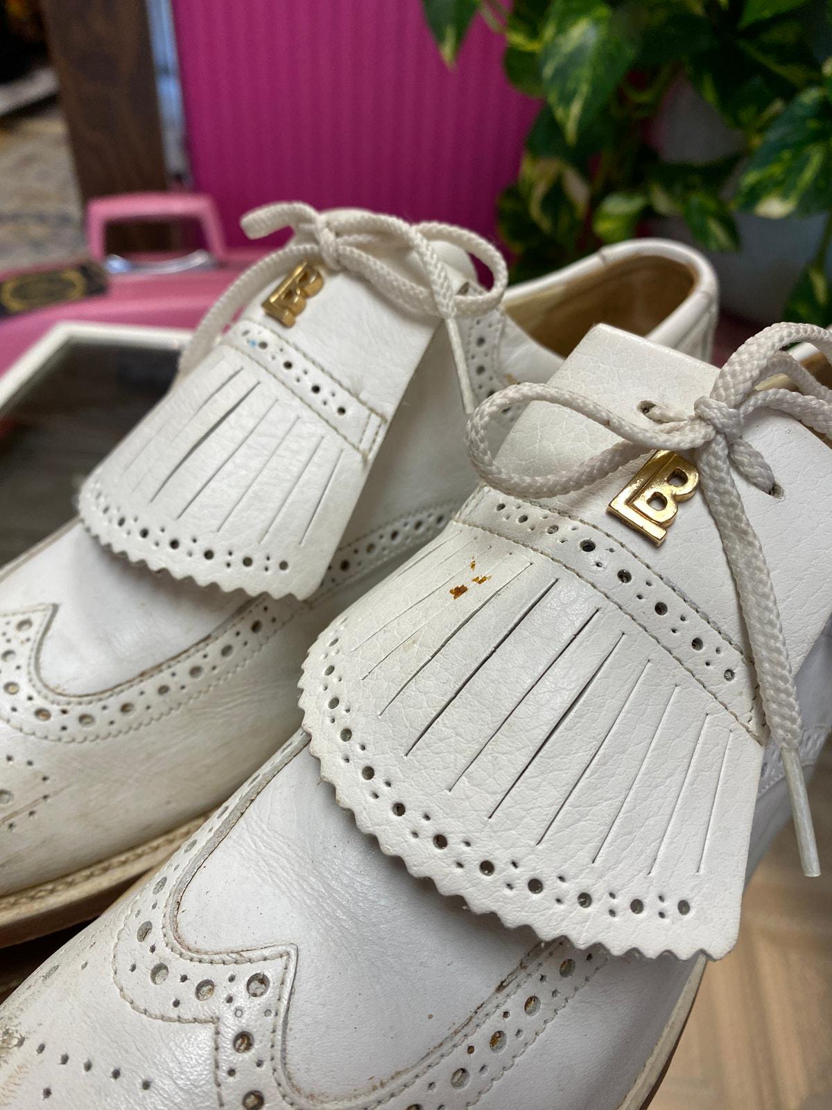 Vintage White Leather Golf Shoes With Tassels. 1970s Lace up