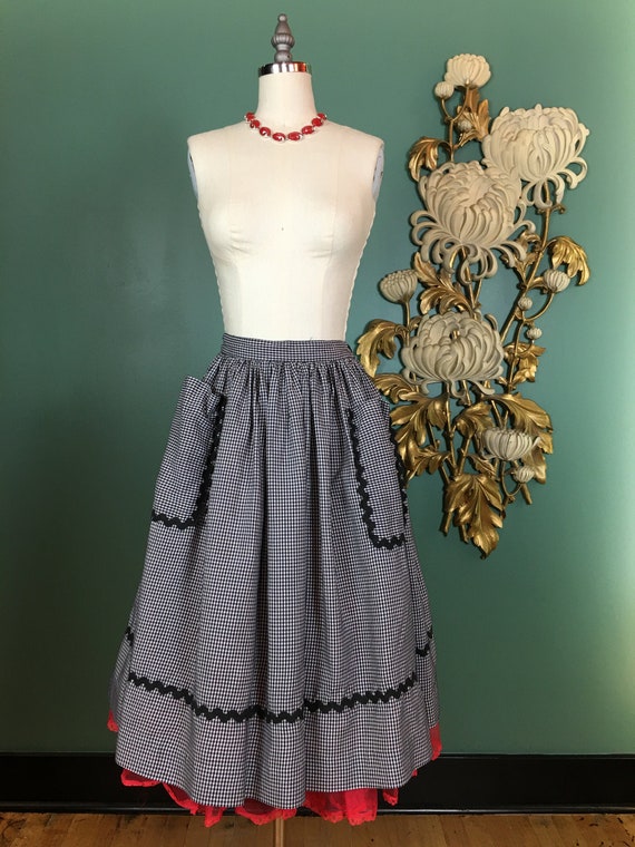 1950s cotton skirt, black and white gingham, vinta