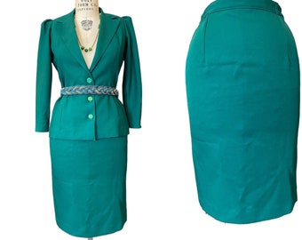 1970s suit, 2 piece set, skirt and jacket, green polyester, puff shoulders, office secretary, small medium, women's skirt suit, pencil